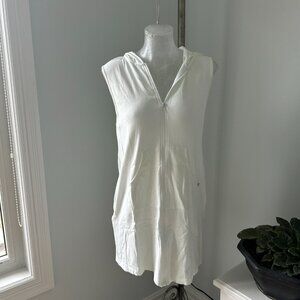 Bathing Suit Coverup - Le Vie en Rose